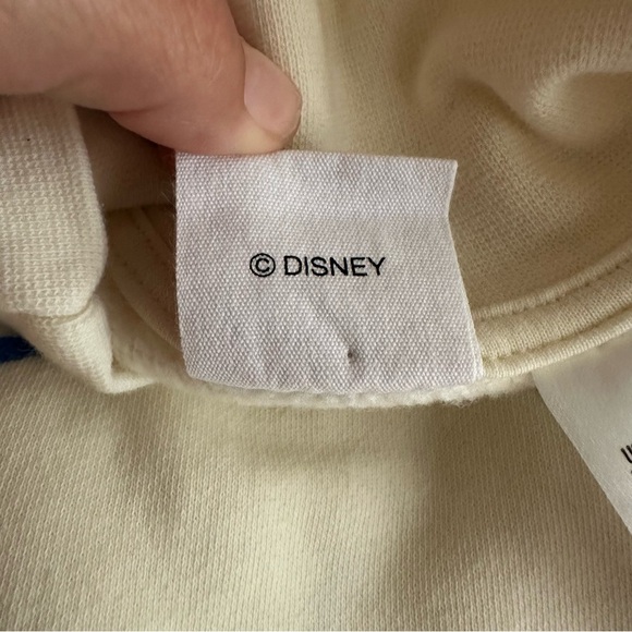 Disney100 Oswald the Lucky Rabbit Cropped Sweatshirt XL Cream Unisex - Picture 13 of 13